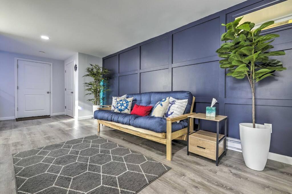 New! Updated Mystic Home W/ Sauna, Hot Tub & Deck Exteriör bild