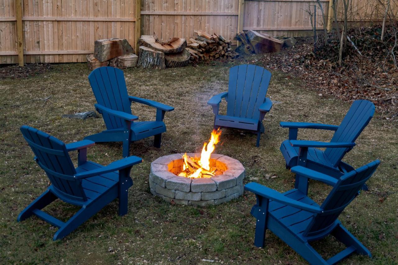 New! Updated Mystic Home W/ Sauna, Hot Tub & Deck Exteriör bild
